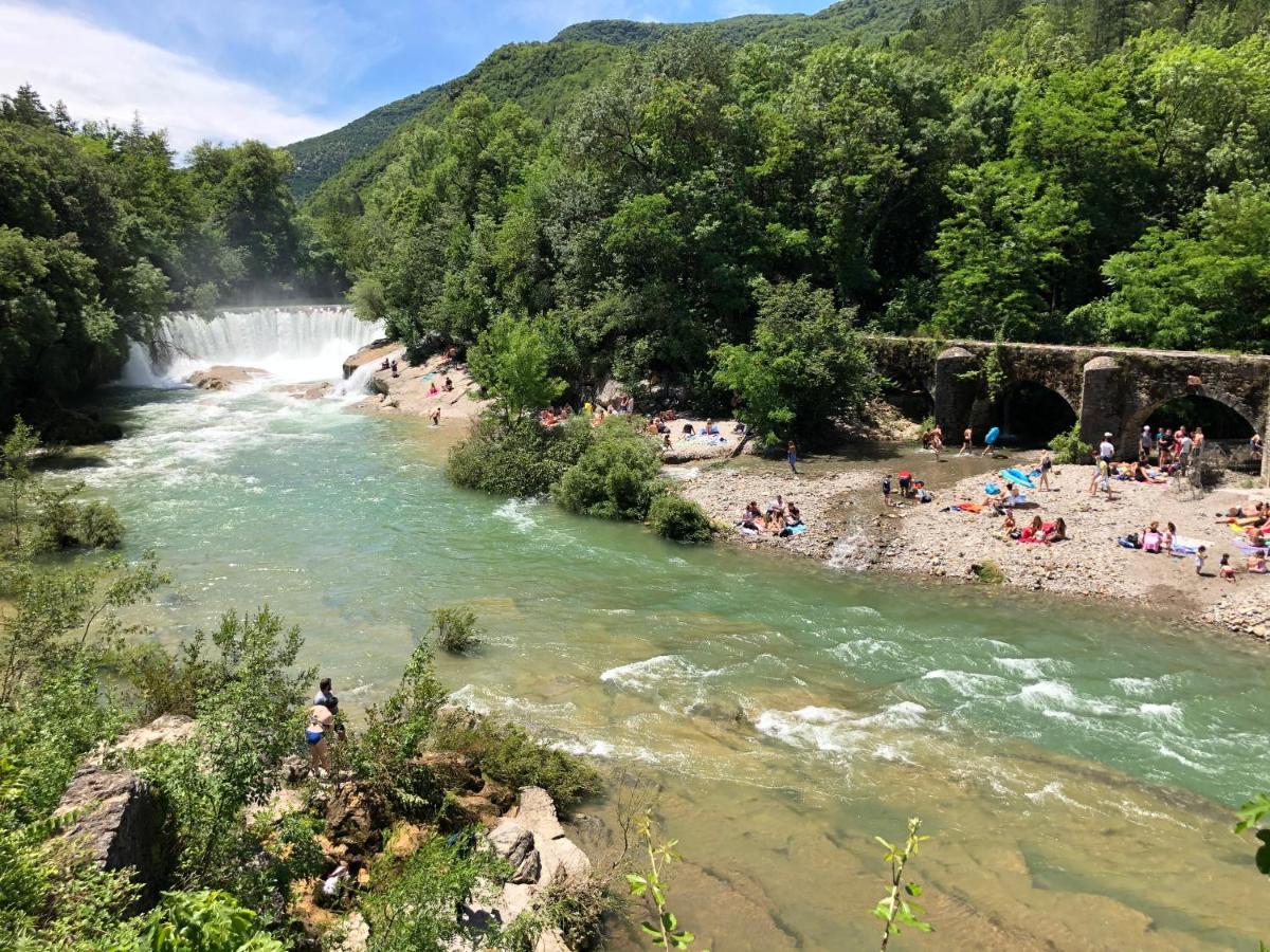 Retour Aux Sources Villa Sauve Exterior photo
